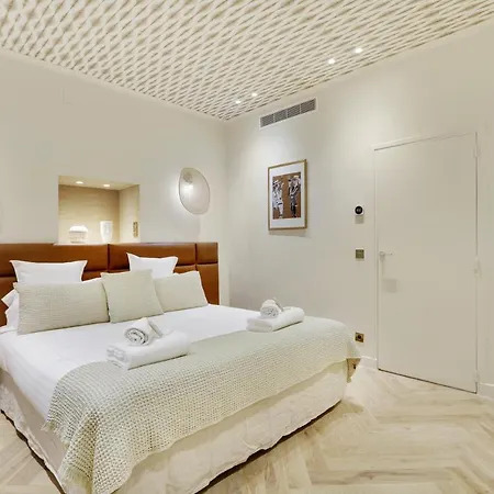 Pick A Flat's In Saint Germain Des Pres - Rue Du Cherche Midi Apartment *
