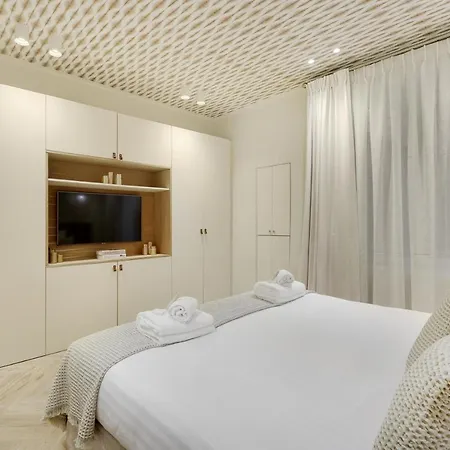 Apartment Pick A Flat's In Saint Germain Des Pres - Rue Du Cherche Midi *